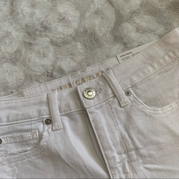 NWT American Eagle White Hi-Rise Shortie Size 4 - Picture 5 of 14